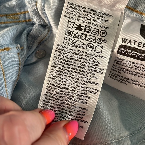 Levi’s Premium Wedgie Straight Jeans Light Blue Bleached Size 25 Button Fly - Picture 10 of 13